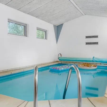 Amazing Home In Ebeltoft With Sauna * Ebeltoft